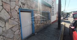 (Rentado) Zona Industrial / Local en Renta (2319-856)