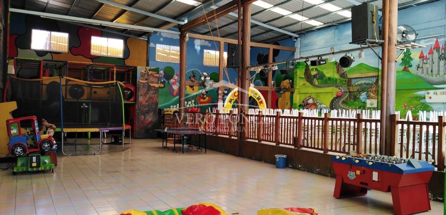 Nuevo Córdoba / Salón en Venta (2322-872)