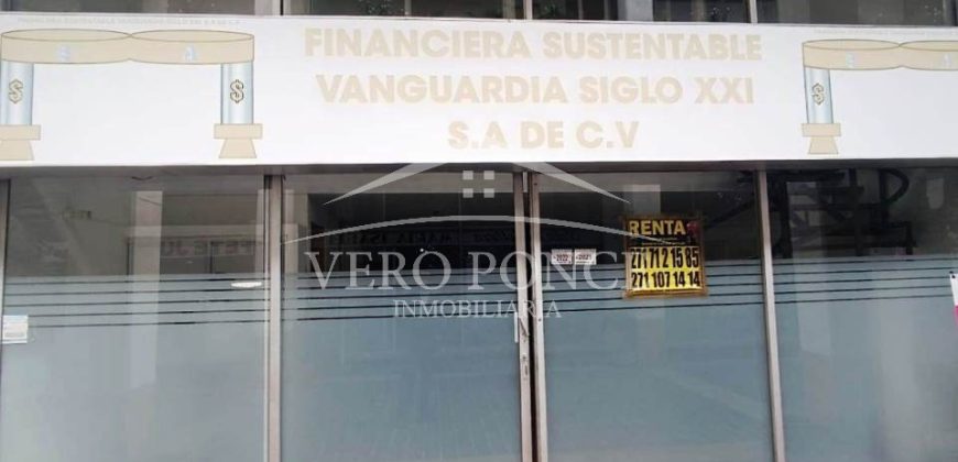 (Rentado) Plaza María Isabel / Local en Renta (2301-877)