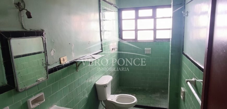 Calle 17 Avenida 1 / Local en Renta (2301-878)