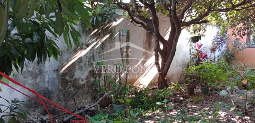 San Cayetano / Casa en Venta (2303-880)