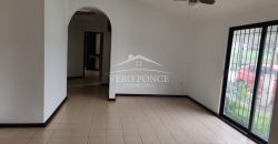 (Rentada) Centro / Casa en Renta (2301-887)