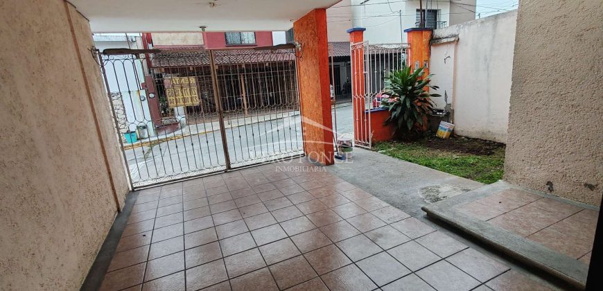 (Rentada) Villa Verde / Casa en Renta (2403-888)