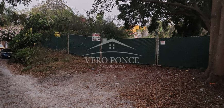 Zona Industrial / 2100 m2 / Terreno en Venta (2410-916)