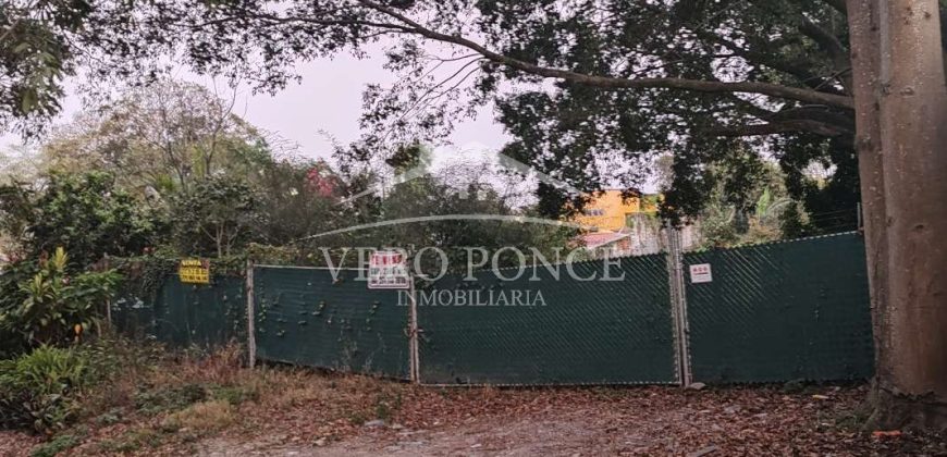 Zona Industrial / 2100 m2 / Terreno en Venta (2410-916)