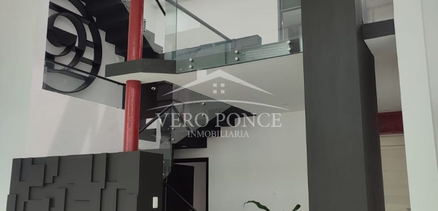 (Rentada) Fraccionamiento Virginia / Casa en Renta (2410-939)