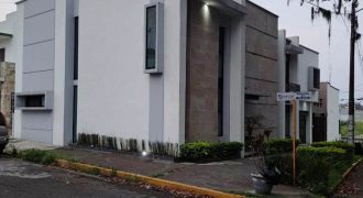 Nueva Elizabeth / Casa en Venta (2417-941) Nueva Elizabeth / Casa en Venta (2417-941)
