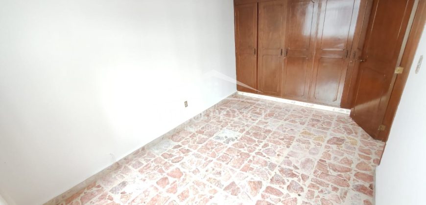Alameda / Casa en Venta (2403-946)