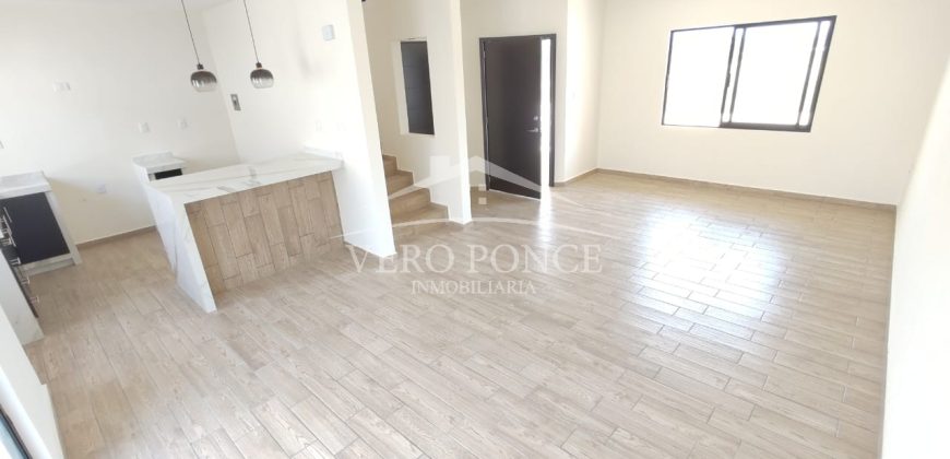 Fraccionamiento Villa Paraiso / Casa en Venta (2401-954)