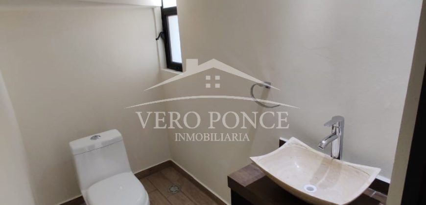 Fraccionamiento Villa Paraiso / Casa en Venta (2401-954)