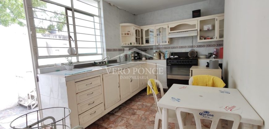 Calle 30 / Dos Caminos / Casa en Venta (2401-204)