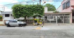 Calle 30 / Dos Caminos / Casa en Venta (2401-204)
