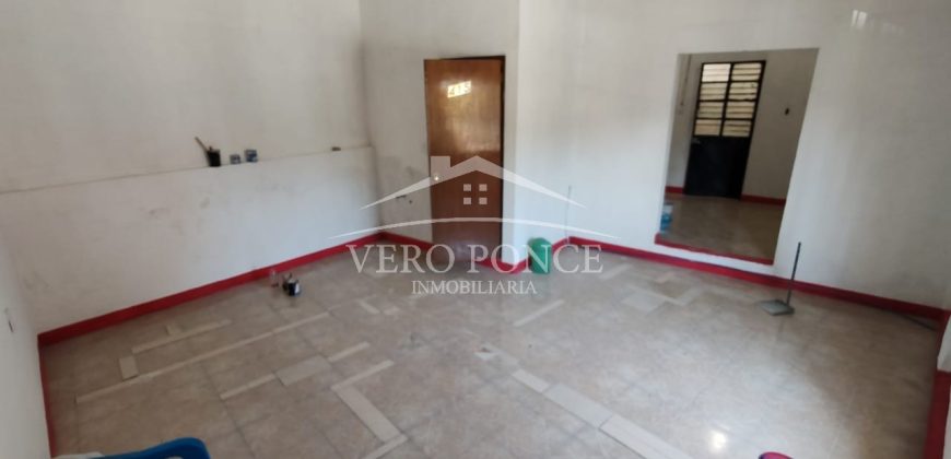 Calle 4 Avenida 4 / Inmueble en Venta (2410-205)