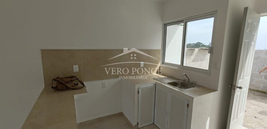 (Rentada) Los Lienzos / Casa en Renta (2401-996)