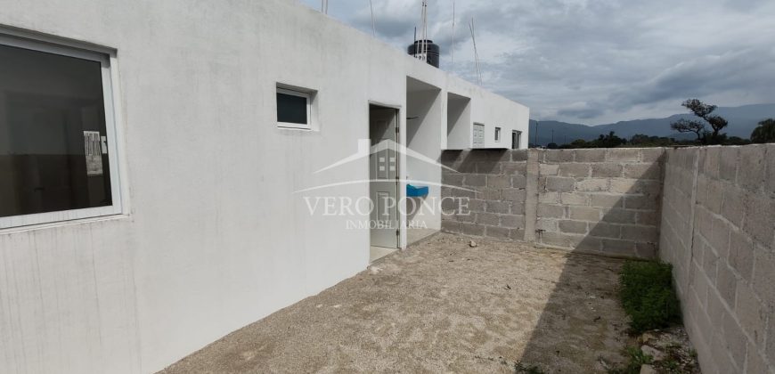 (Rentada) Los Lienzos / Casa en Renta (2401-996)