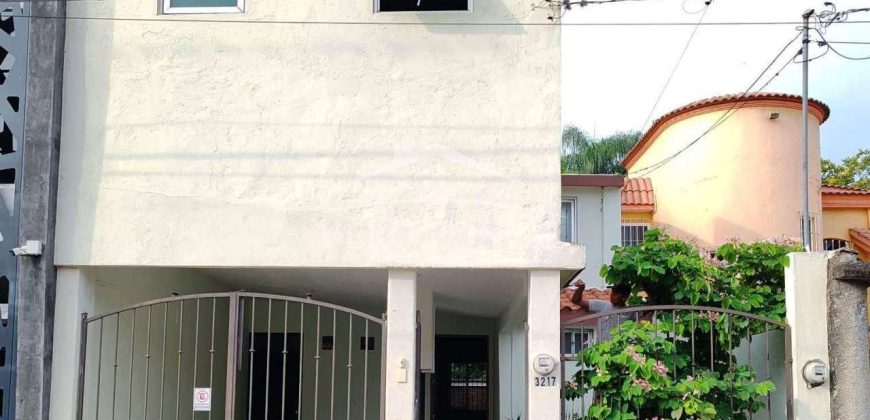 (Rentada) Dos Caminos / Casa en Renta (2410-212)