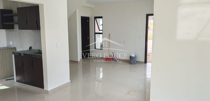 Villas Paraíso / Casa en Venta (2401-226)