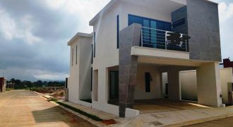Villas Paraíso / Casa en Venta (2401-226) Villas Paraíso / Casa en Venta (2401-226)