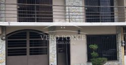 Unidad Jardín / Casa en Venta (2424-246)