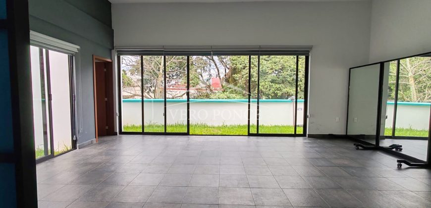 Santa Rosalia / Consultorios en Renta (2410-253)