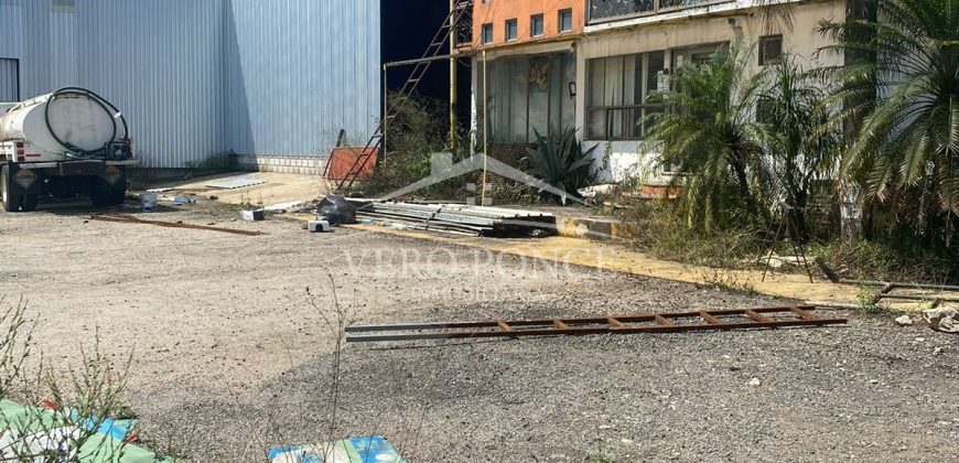 Carretera Córdoba Peñuela / 6100 m2 / Bodega en Venta (2401-272)