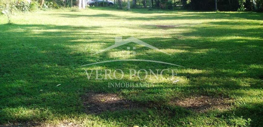 Villa Toscana / 1307 m2 / Terreno en Venta (2401-301)