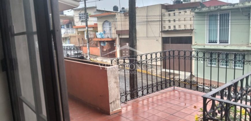 Alameda / Casa en Venta (2401-303)