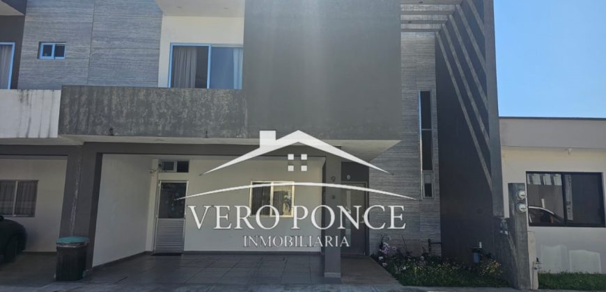 FINCA REAL // VENTA CASA // 2501 -025