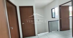 Villa Los Fresnos / Casa en Venta (2510-156)
