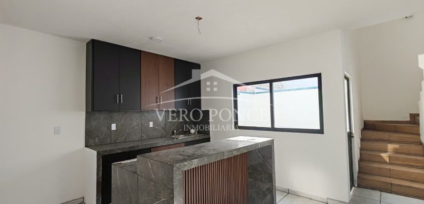 Villa Los Fresnos / Casa en Venta (2510-157)