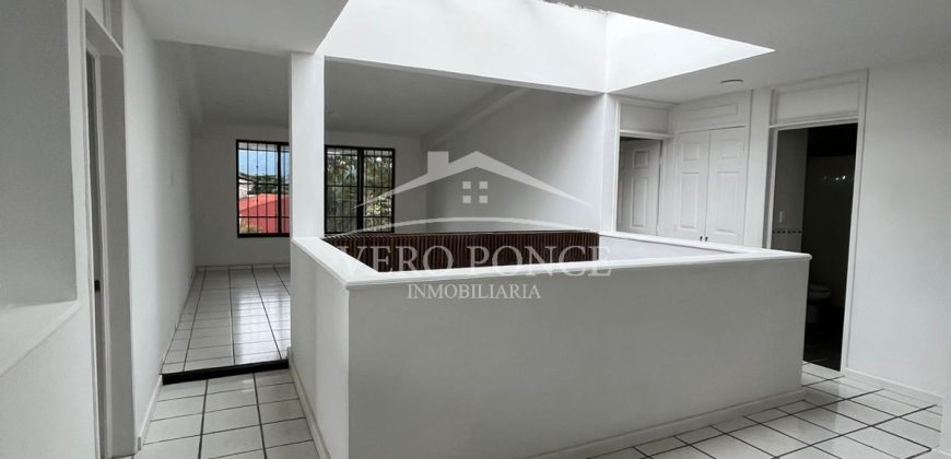Residencial Lomas de la Llave / Casa en Renta (2501-163)