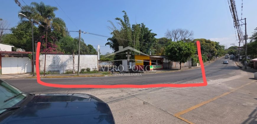 Zona Panteón Municipal / Terreno con Construcción en Venta (2501-167)