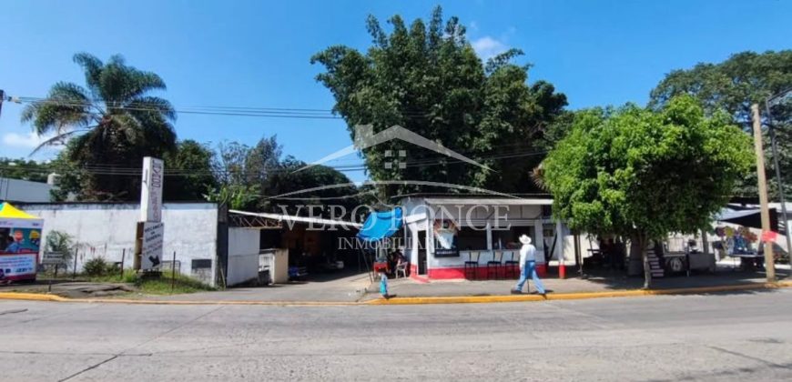Zona Panteón Municipal / Terreno con Construcción en Venta (2501-167)