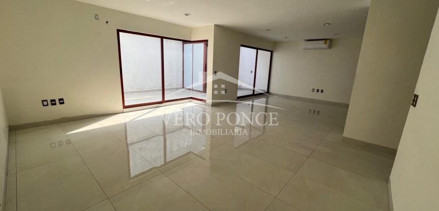 Fraccionamiento Virginia / Casa en Renta (2501-176)