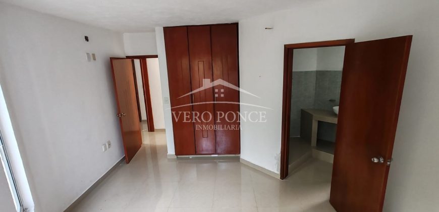 Fraccionamiento El Cortijo / Casa en Renta (2501-178)