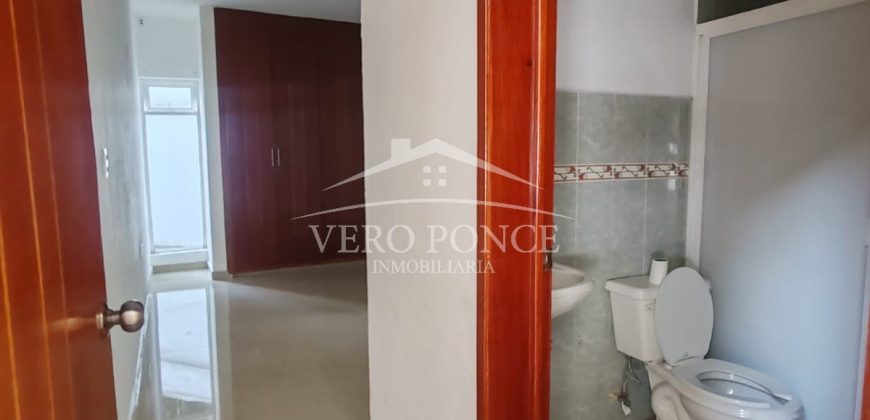 Fraccionamiento El Cortijo / Casa en Renta (2501-178)