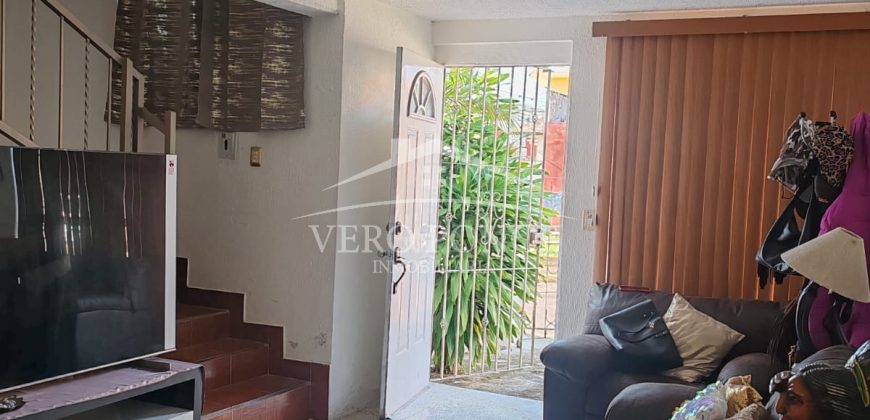 Fracc Santa Clara / Casa en Venta (2501-204)