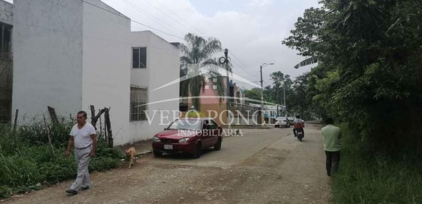 Fraccionamiento Naranjos / 3255 m2 / Terreno en Venta (2527-195)