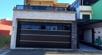 Fracc Ave de Paraíso / Casa en Venta (2601-209)