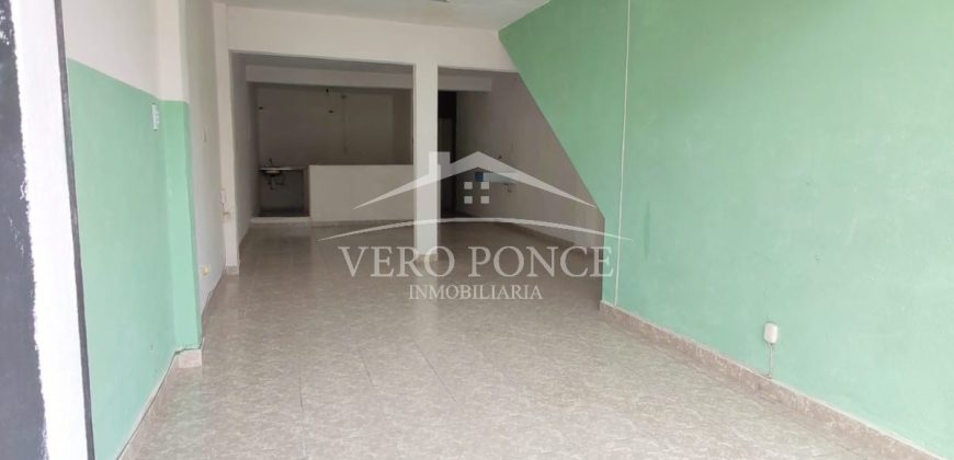 Los Pinos / Local en Renta (2601-223)