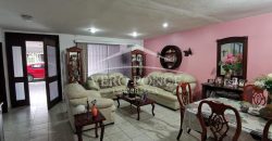 Fracc Los Encinos / Casa en Venta (2601-233)