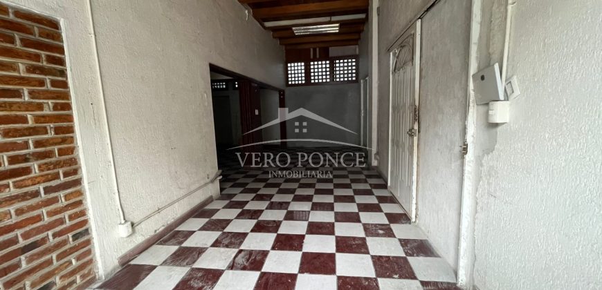 Calle 8 Avenida 5 / Casa + Local en Renta (2601-240)