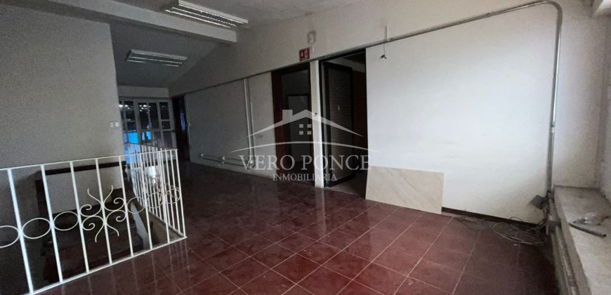 Calle 8 Avenida 5 / Casa + Local en Renta (2601-240)