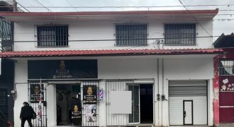 Calle 8 Avenida 5 / Casa + Local en Renta (2601-240)