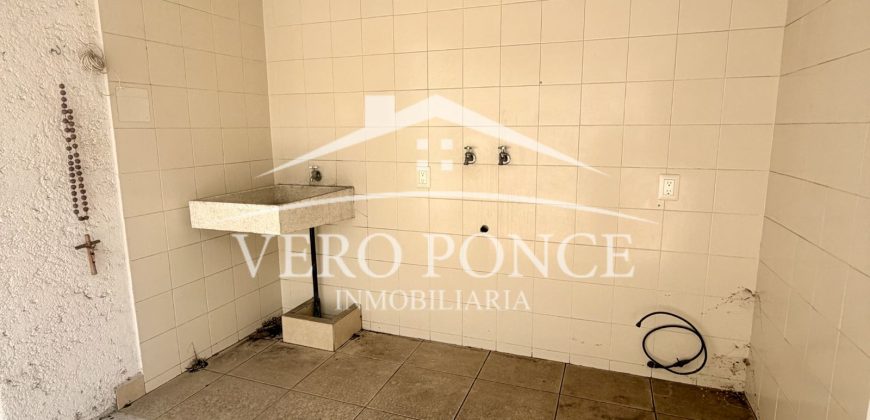 Jardines de la Alameda / Casa en Renta (2601-289)