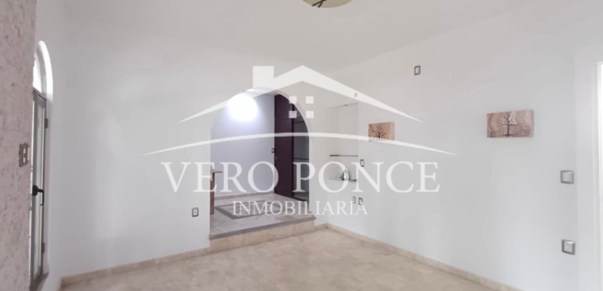 Santa Margarita / Casa en Renta (2628-292)