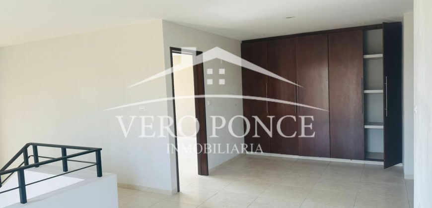 Residencial Villitas / Casa en Venta (2601-299)