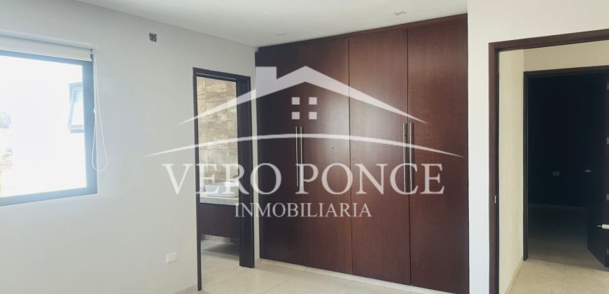 Residencial Villitas / Casa en Venta (2601-299)