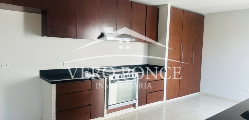 Residencial Villitas / Casa en Venta (2601-299)
