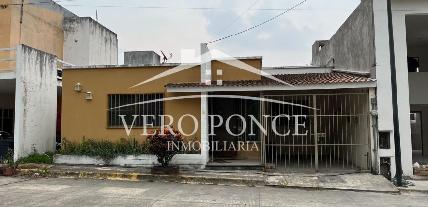 (Rentada) Fracc. Longinos / Casa Amueblada en Renta (2601-317)